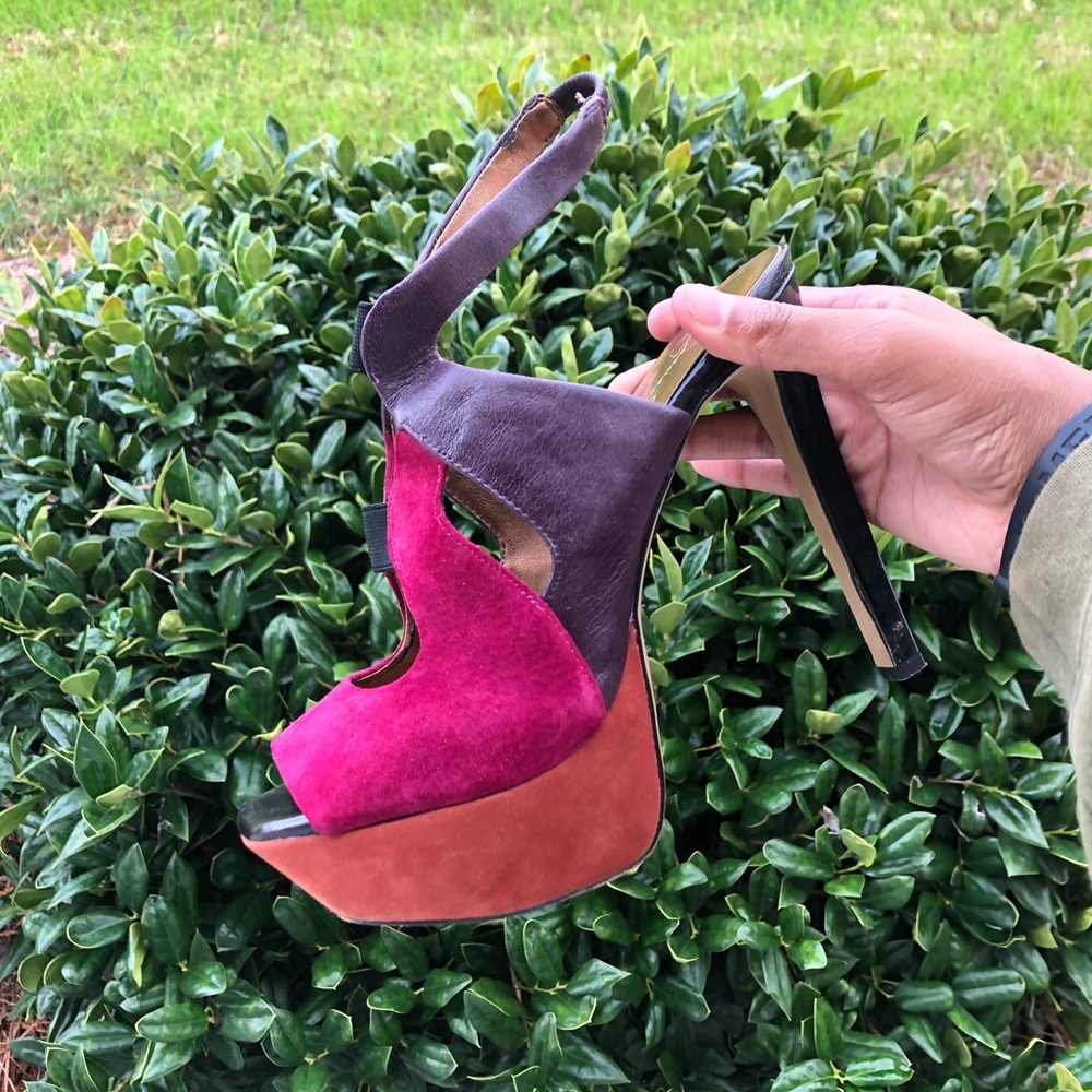 Jessica Simpson Colorblock Nubuck Pump